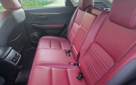 Lexus NX I, 2017 год, 2 650 000 рублей, 7 фотография