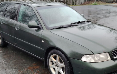 Audi A4, 2001 год, 300 000 рублей, 2 фотография