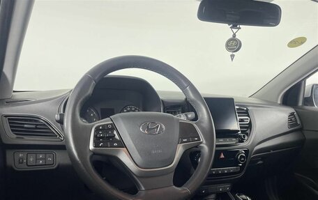 Hyundai Solaris II рестайлинг, 2021 год, 1 650 000 рублей, 11 фотография