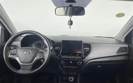 Hyundai Solaris II рестайлинг, 2021 год, 1 650 000 рублей, 12 фотография