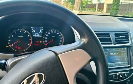 Hyundai Solaris II рестайлинг, 2011 год, 720 000 рублей, 12 фотография