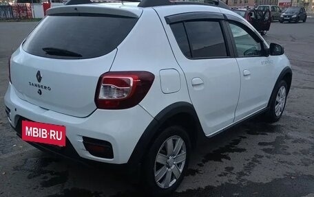 Renault Sandero II рестайлинг, 2019 год, 900 000 рублей, 5 фотография