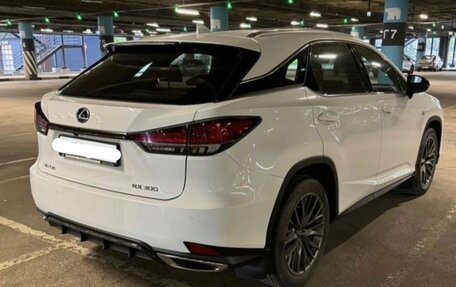 Lexus RX IV рестайлинг, 2019 год, 5 500 000 рублей, 4 фотография