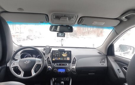 Hyundai ix35 I рестайлинг, 2011 год, 1 600 000 рублей, 12 фотография