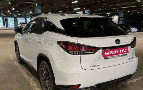 Lexus RX IV рестайлинг, 2019 год, 5 500 000 рублей, 3 фотография