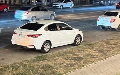 Hyundai Solaris II рестайлинг, 2017 год, 1 030 000 рублей, 1 фотография