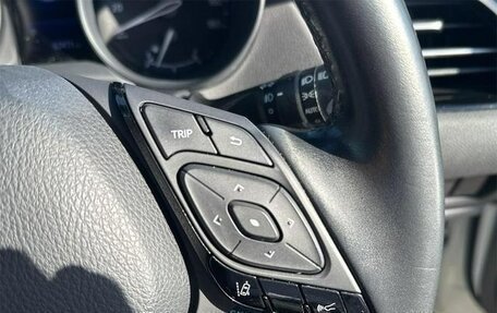 Toyota C-HR I рестайлинг, 2018 год, 1 625 000 рублей, 16 фотография