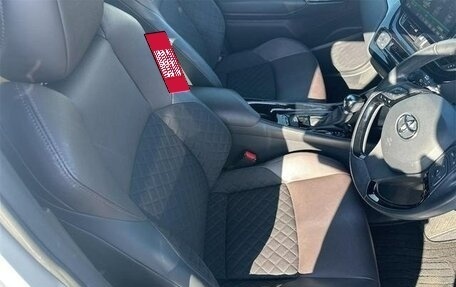 Toyota C-HR I рестайлинг, 2018 год, 1 625 000 рублей, 11 фотография