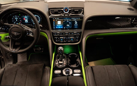 Bentley Bentayga I, 2025 год, 37 030 720 рублей, 12 фотография