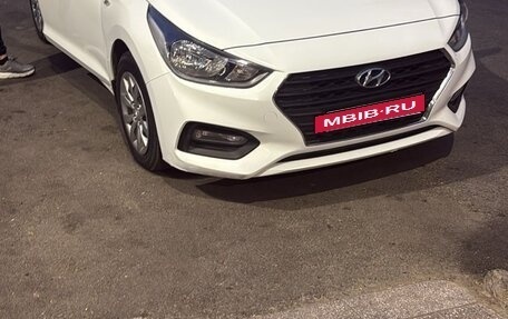 Hyundai Solaris II рестайлинг, 2017 год, 1 030 000 рублей, 3 фотография