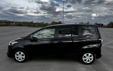 Toyota Sienta II, 2021 год, 1 720 000 рублей, 3 фотография