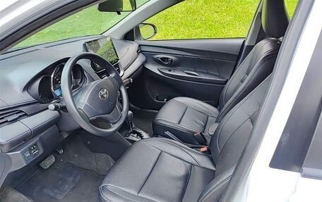 Toyota Yaris XP150 рестайлинг, 2021 год, 1 120 000 рублей, 7 фотография