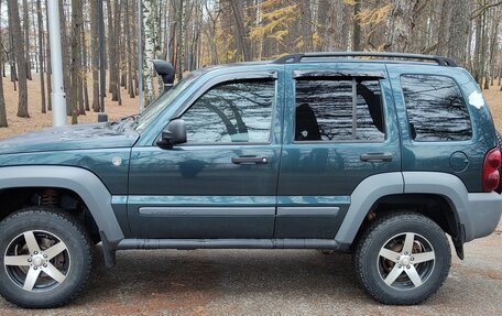 Jeep Liberty (North America) I, 2004 год, 899 000 рублей, 5 фотография