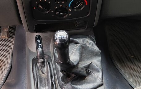 Jeep Liberty (North America) I, 2004 год, 899 000 рублей, 19 фотография