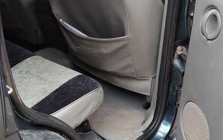 Jeep Liberty (North America) I, 2004 год, 899 000 рублей, 16 фотография