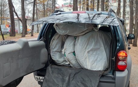 Jeep Liberty (North America) I, 2004 год, 899 000 рублей, 27 фотография