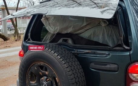 Jeep Liberty (North America) I, 2004 год, 899 000 рублей, 26 фотография