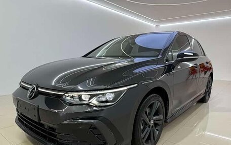 Volkswagen Golf VIII, 2021 год, 1 900 000 рублей, 1 фотография