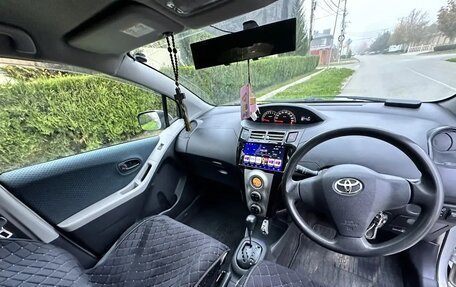 Toyota Vitz, 2005 год, 675 000 рублей, 4 фотография