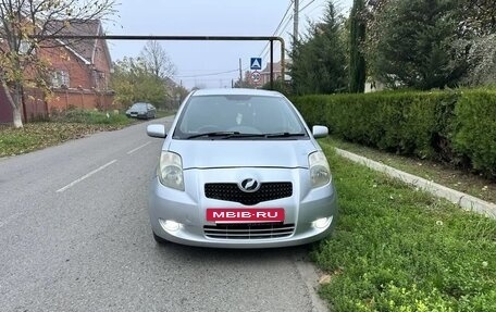 Toyota Vitz, 2005 год, 675 000 рублей, 2 фотография