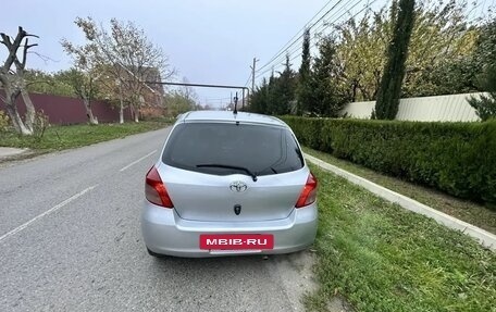 Toyota Vitz, 2005 год, 675 000 рублей, 8 фотография