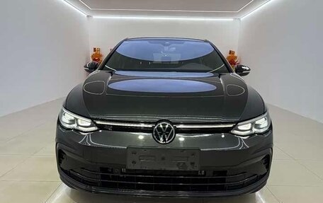 Volkswagen Golf VIII, 2021 год, 1 900 000 рублей, 2 фотография