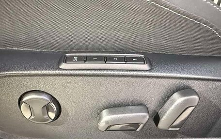 Volkswagen Golf VIII, 2021 год, 1 900 000 рублей, 7 фотография