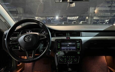 Skoda Superb III рестайлинг, 2015 год, 1 225 000 рублей, 8 фотография