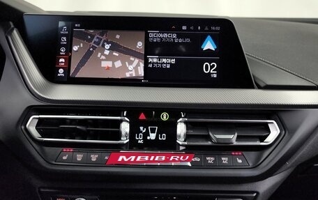 BMW 1 серия, 2021 год, 2 320 000 рублей, 11 фотография