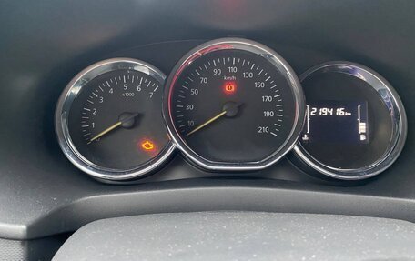 Renault Logan II, 2019 год, 645 000 рублей, 3 фотография