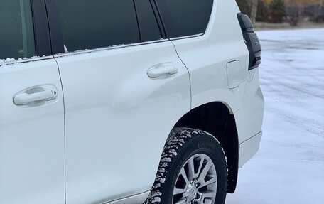 Toyota Land Cruiser Prado 150 рестайлинг 2, 2019 год, 5 350 000 рублей, 4 фотография