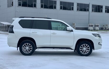 Toyota Land Cruiser Prado 150 рестайлинг 2, 2019 год, 5 350 000 рублей, 10 фотография