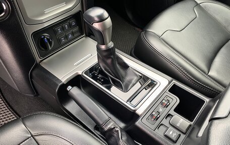 Toyota Land Cruiser Prado 150 рестайлинг 2, 2019 год, 5 350 000 рублей, 18 фотография