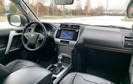 Toyota Land Cruiser Prado 150 рестайлинг 2, 2019 год, 5 350 000 рублей, 21 фотография