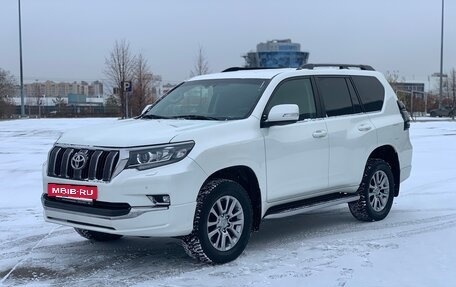 Toyota Land Cruiser Prado 150 рестайлинг 2, 2019 год, 5 350 000 рублей, 14 фотография