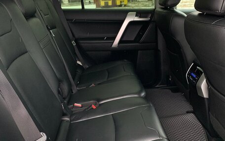 Toyota Land Cruiser Prado 150 рестайлинг 2, 2019 год, 5 350 000 рублей, 29 фотография