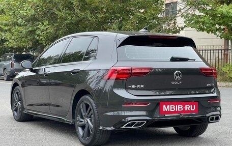 Volkswagen Golf VIII, 2022 год, 1 745 000 рублей, 4 фотография