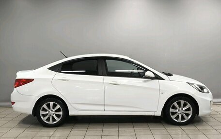 Hyundai Solaris II рестайлинг, 2013 год, 850 000 рублей, 4 фотография