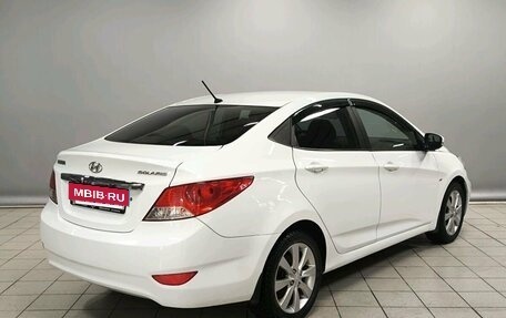 Hyundai Solaris II рестайлинг, 2013 год, 850 000 рублей, 5 фотография