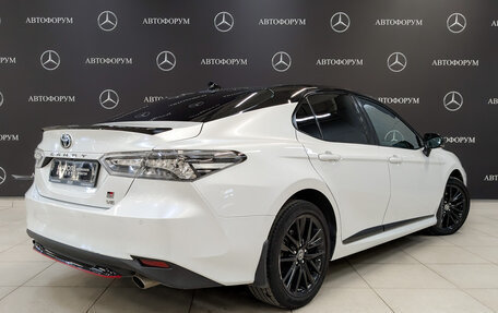 Toyota Camry, 2021 год, 3 470 000 рублей, 5 фотография