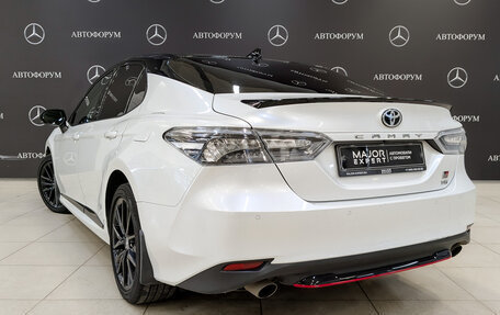 Toyota Camry, 2021 год, 3 470 000 рублей, 7 фотография