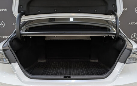 Toyota Camry, 2021 год, 3 470 000 рублей, 10 фотография