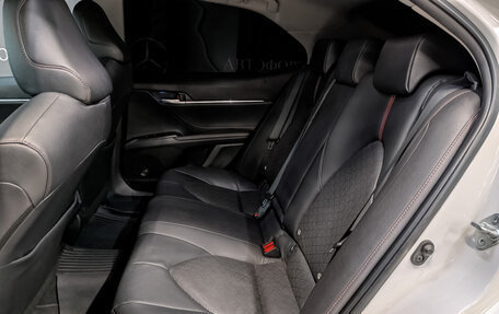 Toyota Camry, 2021 год, 3 470 000 рублей, 18 фотография