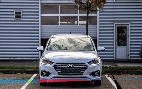 Hyundai Solaris II рестайлинг, 2018 год, 1 095 000 рублей, 2 фотография