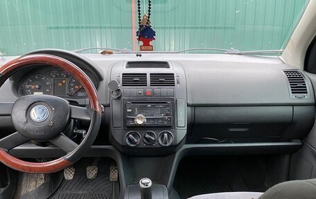 Volkswagen Polo IV рестайлинг, 2003 год, 330 000 рублей, 8 фотография