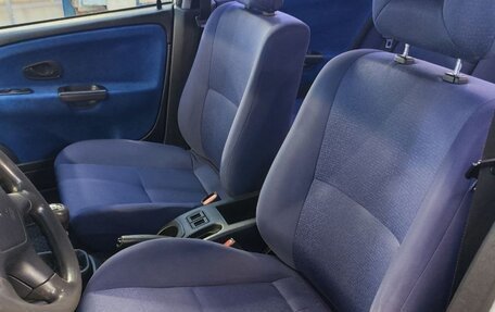 Mitsubishi Carisma I, 2003 год, 350 000 рублей, 9 фотография