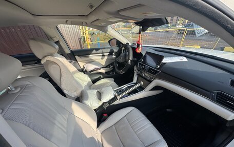 Honda Accord IX рестайлинг, 2022 год, 3 700 000 рублей, 38 фотография