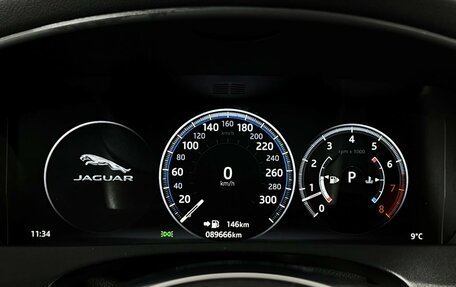 Jaguar F-Pace, 2016 год, 3 980 000 рублей, 17 фотография