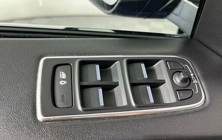 Jaguar F-Pace, 2016 год, 3 980 000 рублей, 28 фотография