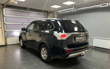 Mitsubishi Outlander III рестайлинг 3, 2014 год, 1 299 000 рублей, 3 фотография
